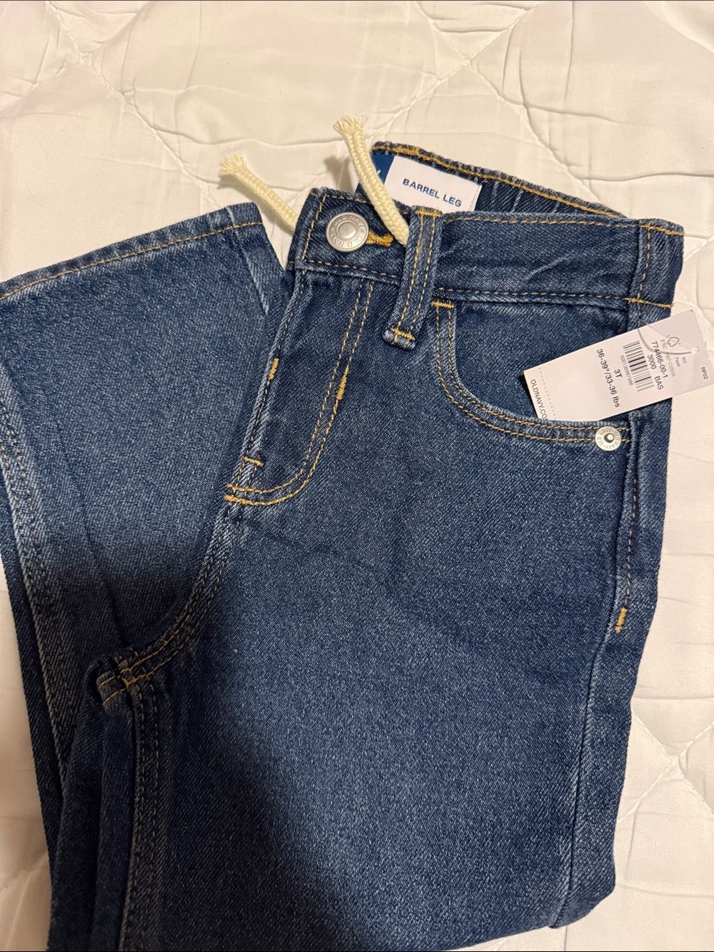 Old Navy Kids Barrel Leg Jeans in Dark Blue Denim